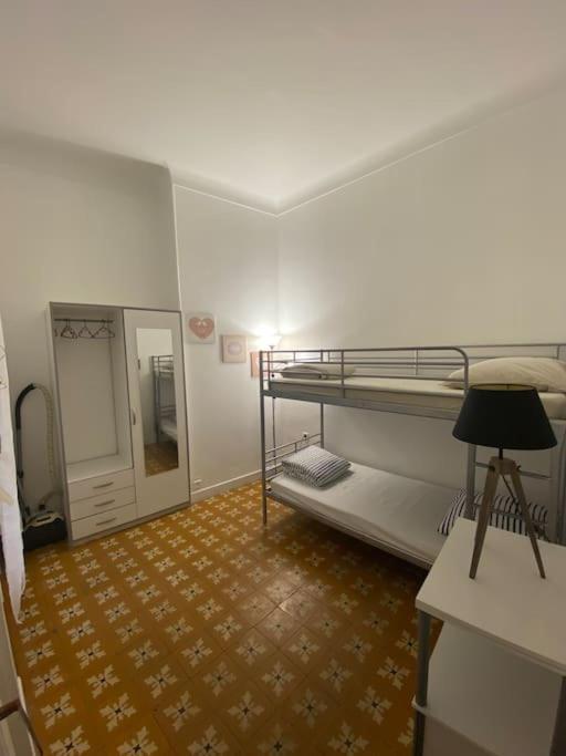 Appartement Proche Plages - Parking Gratuit Menton Exteriör bild